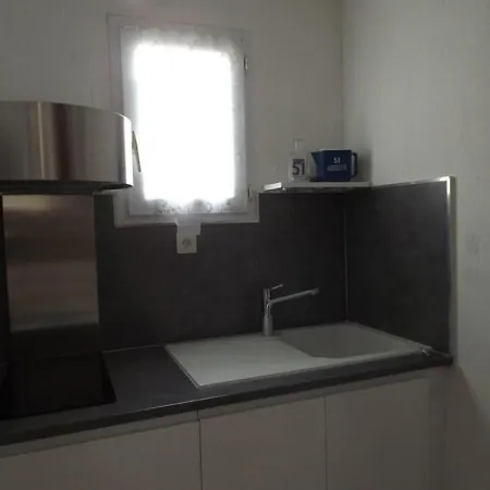 Apartment Mimosas 17 *